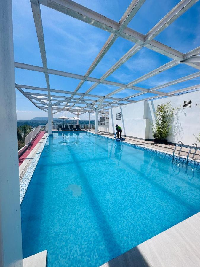 Aesthetic One Bedroom Beside Sm W Pool, Wifi And Netflix Cagayan de Oro Kültér fotó