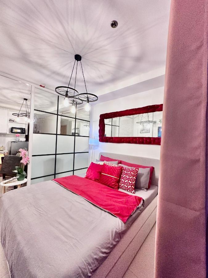 Aesthetic One Bedroom Beside Sm W Pool, Wifi And Netflix Cagayan de Oro Kültér fotó
