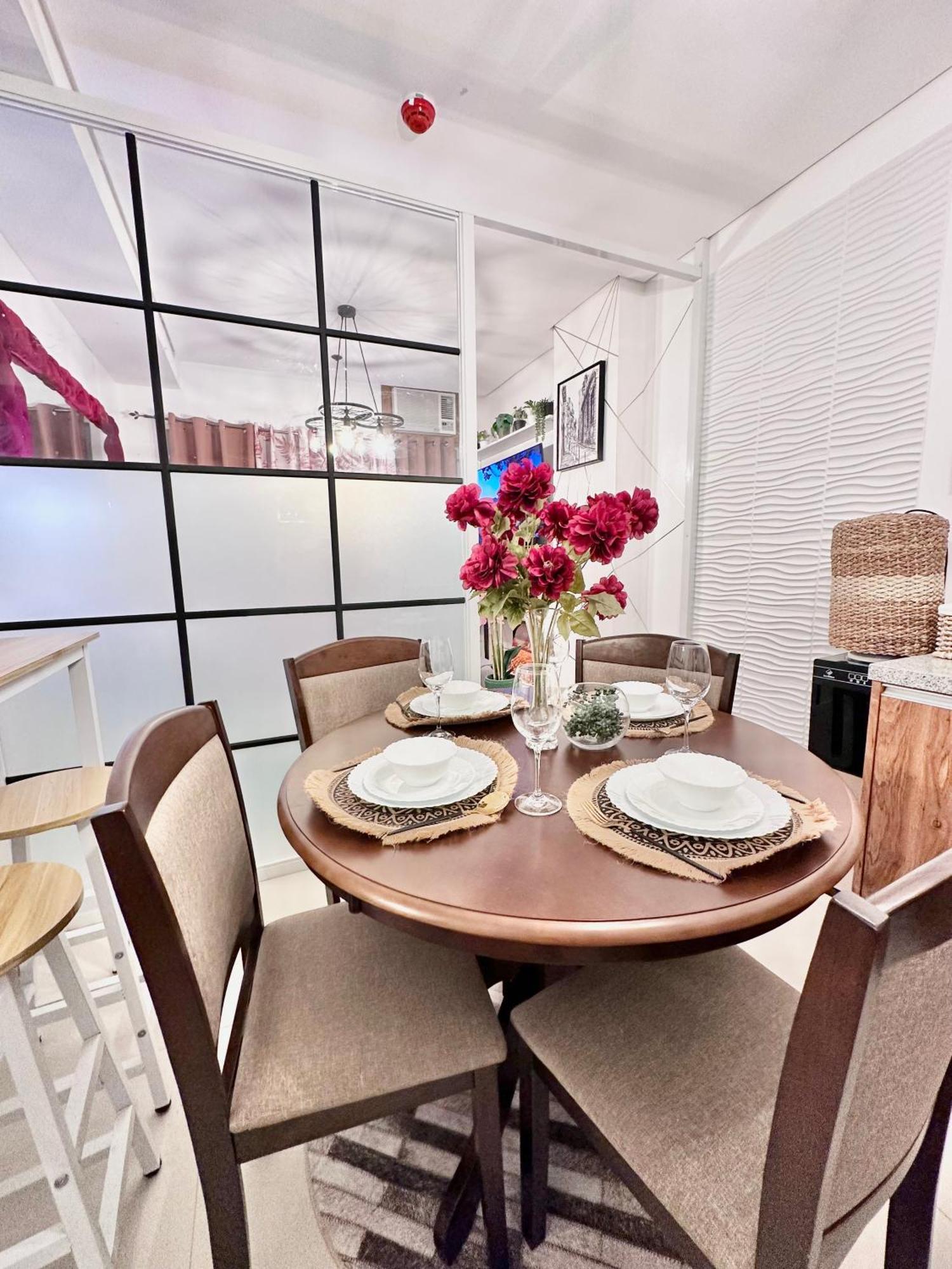 Aesthetic One Bedroom Beside Sm W Pool, Wifi And Netflix Cagayan de Oro Kültér fotó