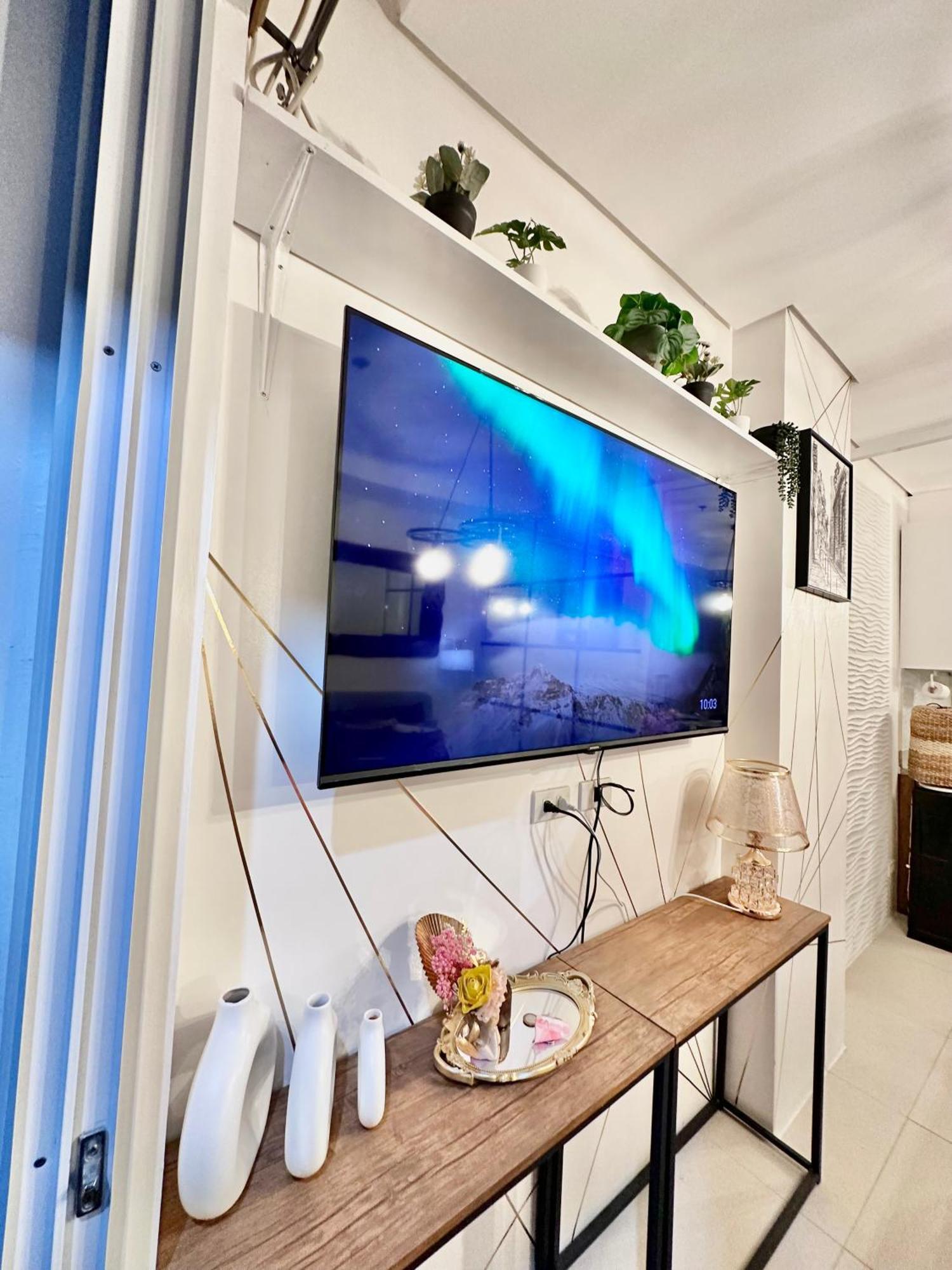 Aesthetic One Bedroom Beside Sm W Pool, Wifi And Netflix Cagayan de Oro Kültér fotó