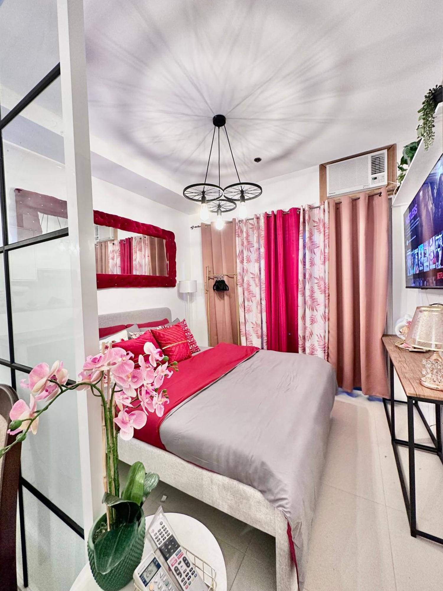 Aesthetic One Bedroom Beside Sm W Pool, Wifi And Netflix Cagayan de Oro Kültér fotó