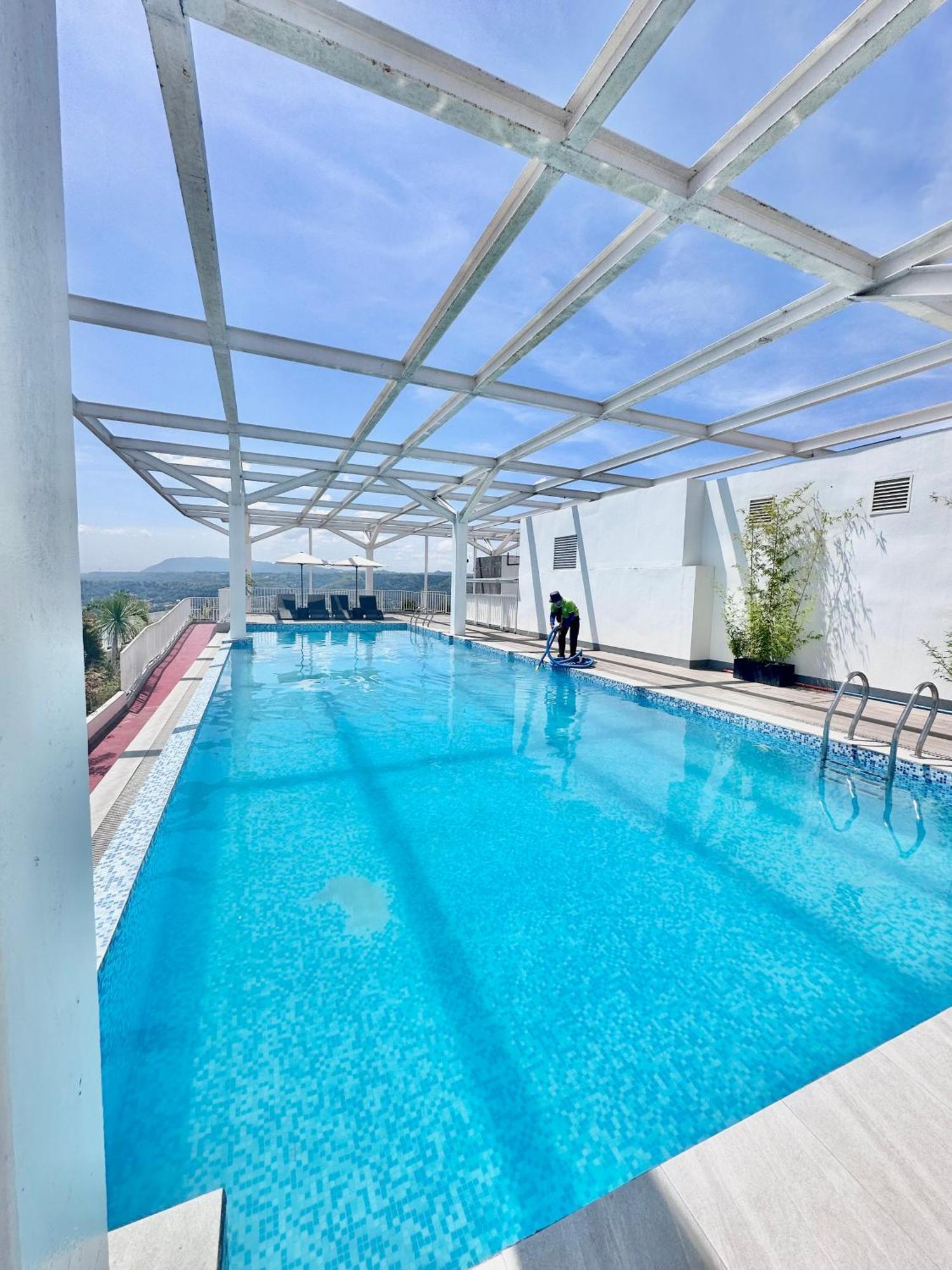 Aesthetic One Bedroom Beside Sm W Pool, Wifi And Netflix Cagayan de Oro Kültér fotó