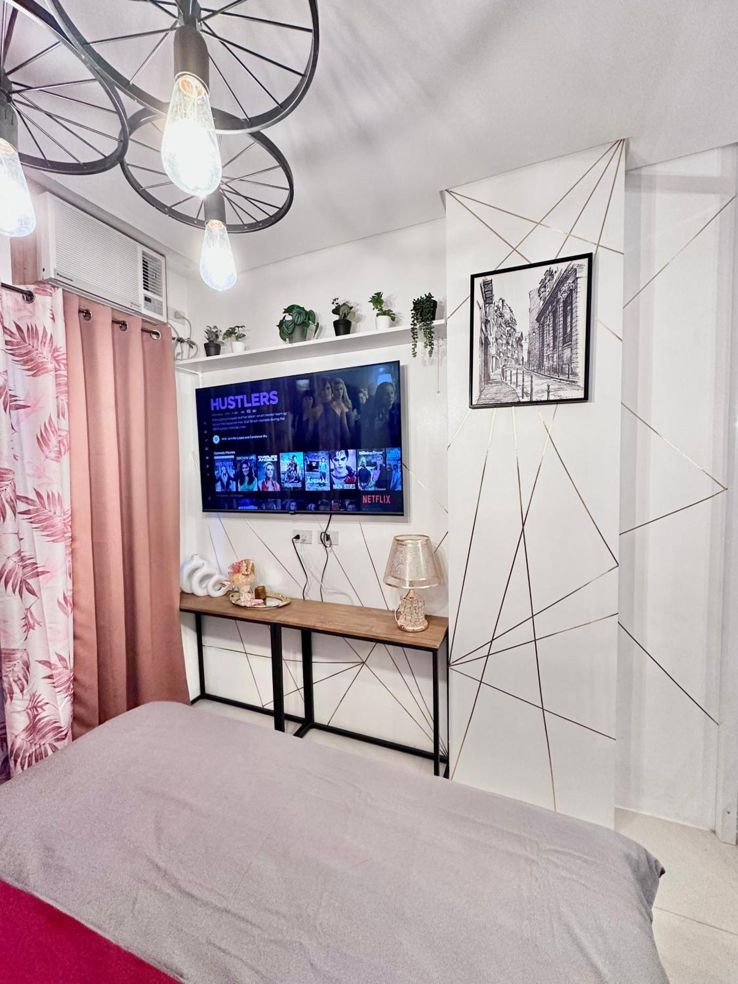Aesthetic One Bedroom Beside Sm W Pool, Wifi And Netflix Cagayan de Oro Kültér fotó