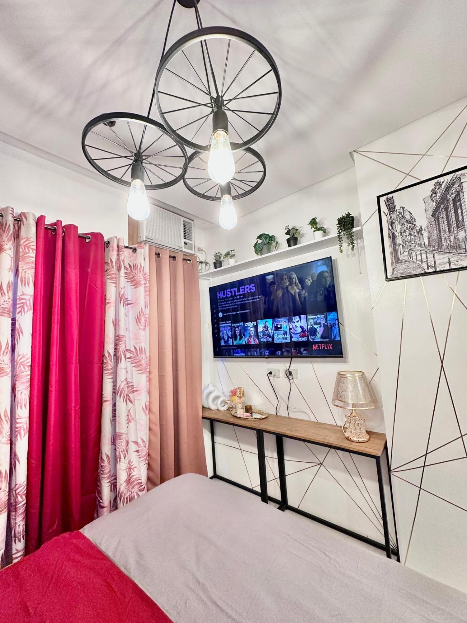 Aesthetic One Bedroom Beside Sm W Pool, Wifi And Netflix Cagayan de Oro Kültér fotó